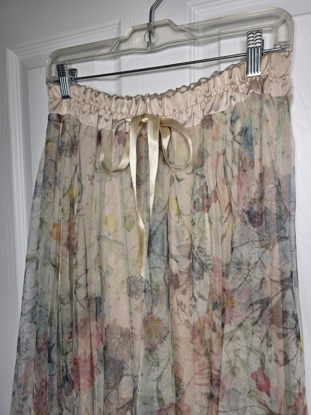 Floral Tulle Midi Skirt in Soft Beige - Picture 6 of 14